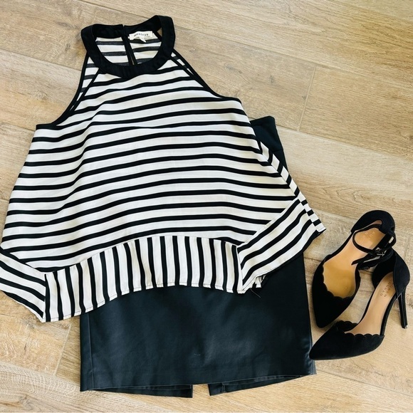 Banana Republic Size 6 Black Pencil Skirt - Picture 3 of 3